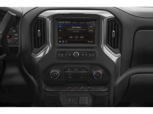 Used 2020 Chevrolet Silverado 1500 Custom w/ Custom Value Package AWD/4WD image 10