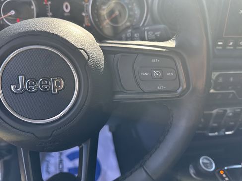 Certified 2022 Jeep Wrangler Unlimited Sport image 27