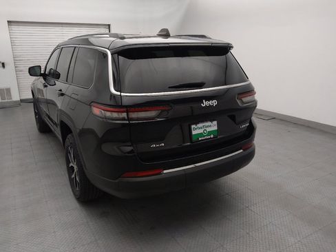 Used 2023 Jeep Grand Cherokee L Limited AWD/4WD image 6