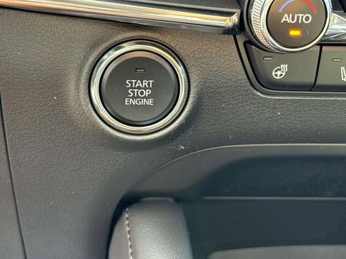 Used 2026 MAZDA MAZDA3 Hatchback w/Premium Plus Pkg image 29