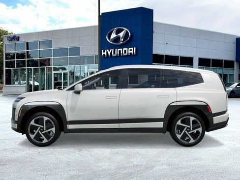 New 2026 Hyundai Ioniq 9 Limited image 3