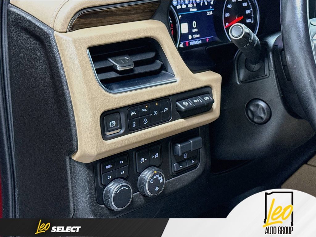 Used 2021 Chevrolet Suburban Premier w/ Premium Package AWD/4WD image 13