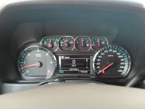 Used 2016 Chevrolet Suburban LT RWD image 46