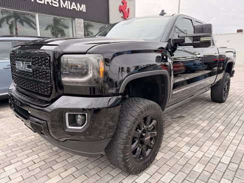 Used 2015 GMC Sierra 2500 Denali w/ Duramax Plus Package image 3