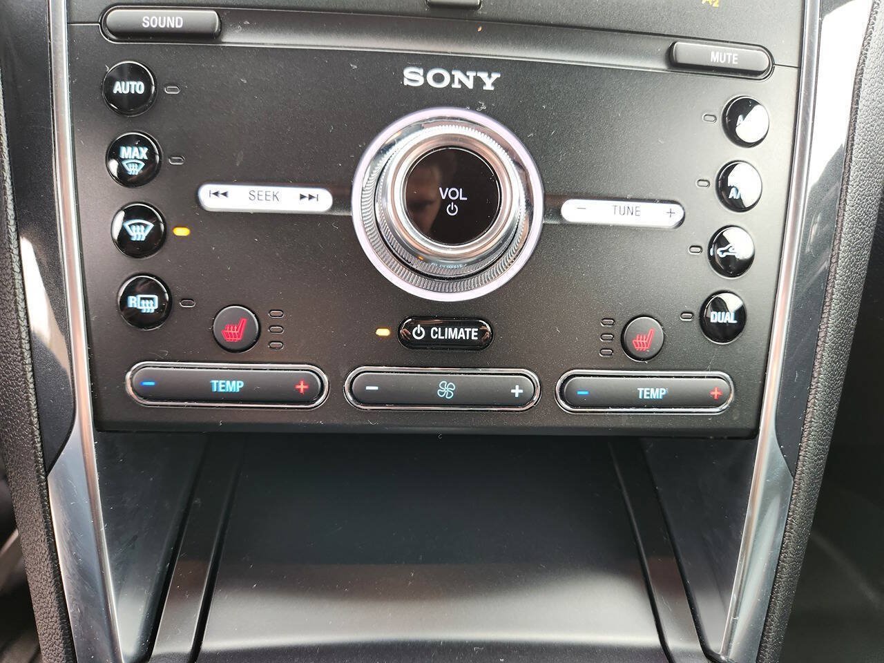 Used 2019 Ford Explorer Sport AWD/4WD image 28