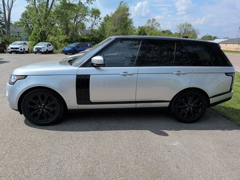 Used 2017 Land Rover Range Rover HSE AWD/4WD image 6
