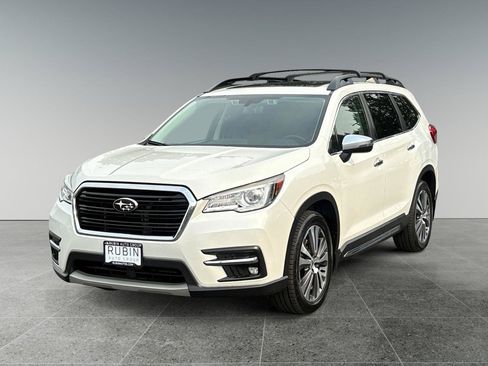 Used 2019 Subaru Ascent Touring w/ Popular Package #2 AWD/4WD image 2