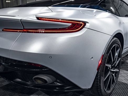 Used 2017 Aston Martin DB11 V12 image 31