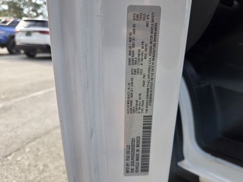 Used 2025 RAM ProMaster 2500 w/ Convenience Group FWD image 23