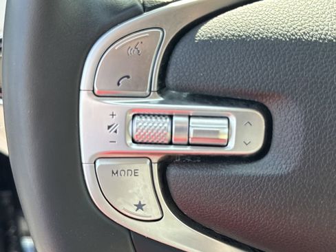 Used 2025 Genesis GV70 2.5T w/ Select Package image 24