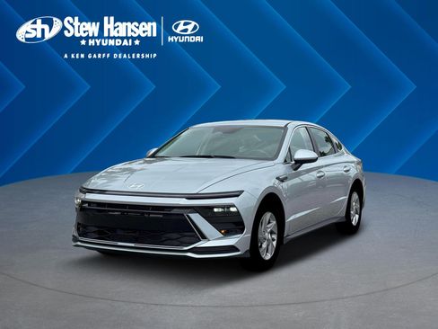 New 2026 Hyundai Sonata SE FWD image 1