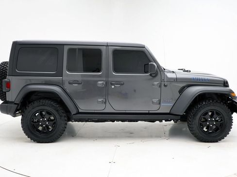 Used 2023 Jeep Wrangler Unlimited w/ Cold Weather Group AWD/4WD image 3