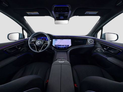 Certified 2023 Mercedes-Benz EQS 580 4MATIC SUV image 9