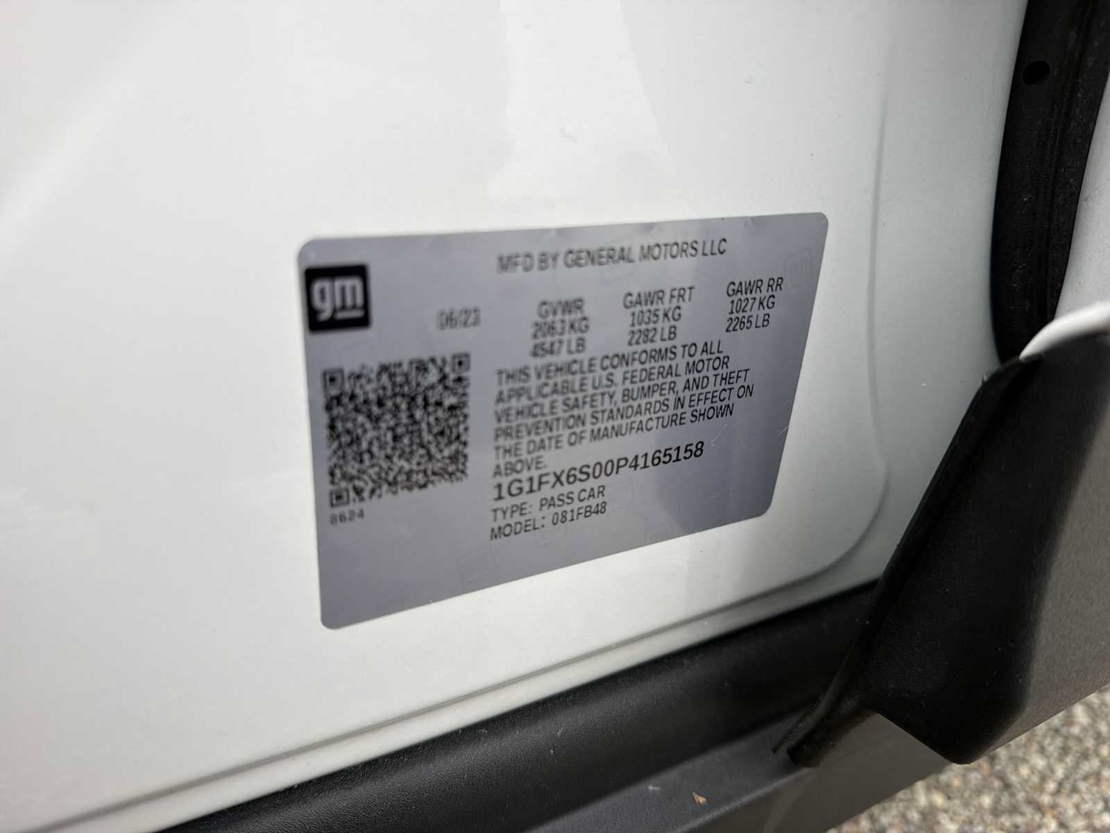 Used 2023 Chevrolet Bolt LT w/ Infotainment Package FWD image 34