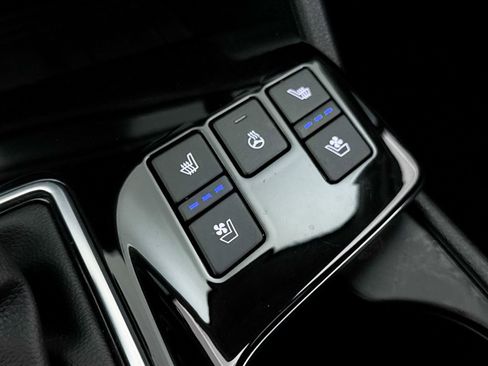 Certified 2025 Kia Sportage SX FWD image 29
