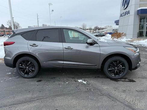 New 2026 Acura RDX SH-AWD image 2