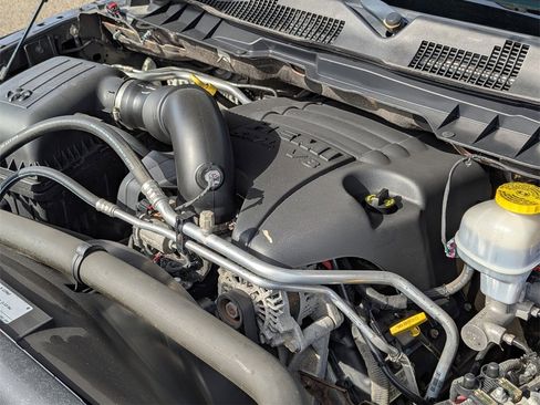 Used 2017 RAM 1500 ST w/ SXT Appearance Group image 33