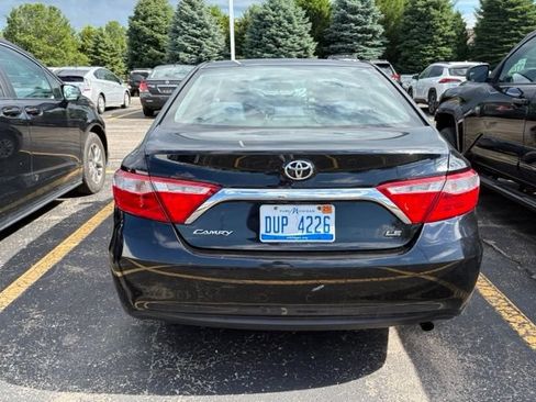Used 2015 Toyota Camry LE FWD image 5