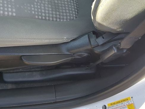 Used 2020 Chevrolet Sonic LT image 27