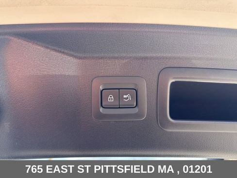 Used 2024 MAZDA CX-90 Plug-In Hybrid w/ Premium Plus AWD/4WD image 18