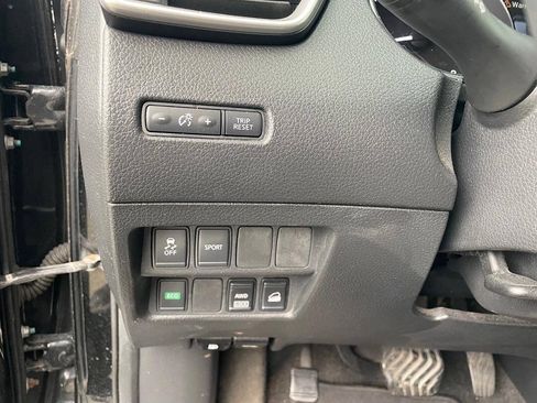 Used 2015 Nissan Rogue S AWD/4WD image 21
