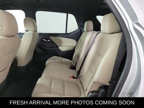 Used 2022 Chevrolet Traverse LS FWD image 15
