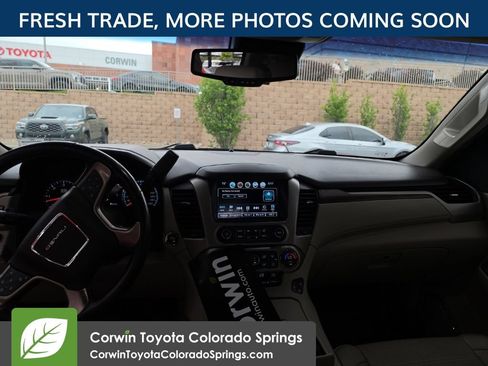 Used 2019 GMC Yukon Denali w/ Denali Ultimate Package AWD/4WD image 11