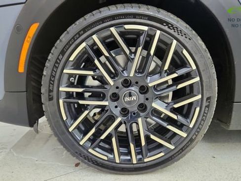 Used 2025 MINI Cooper S FWD image 72