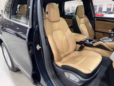 Used 2016 Porsche Cayenne image 65