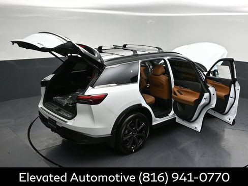 Certified 2026 INFINITI QX60 Autograph w/ Dark Cargo Package AWD/4WD image 37