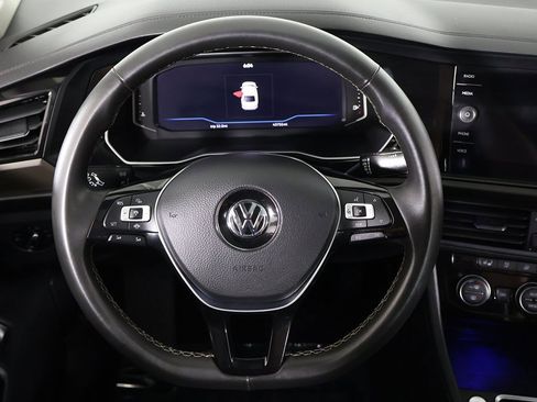 Used 2021 Volkswagen Jetta SEL Premium image 43