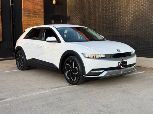 Used 2024 Hyundai Ioniq 5 SEL image 10