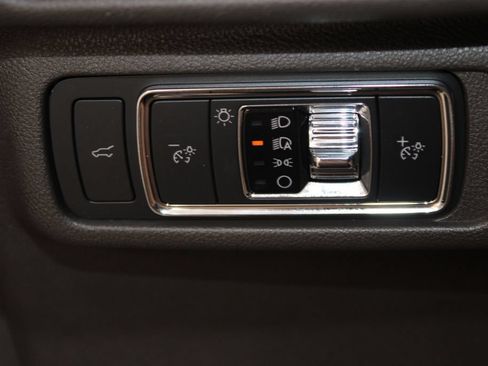 Used 2022 Lincoln Corsair AWD w/ Premium Package image 41