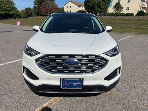 Used 2022 Ford Edge Titanium image 2