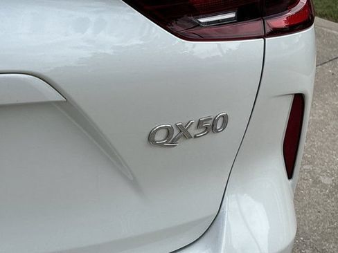 Used 2022 INFINITI QX50 Luxe AWD/4WD image 6
