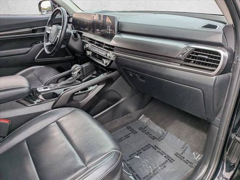 Used 2025 Kia Telluride S AWD/4WD image 30