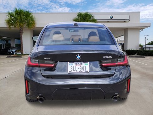 Certified 2025 BMW 330i xDrive Sedan w/ M Sport Package AWD/4WD image 5