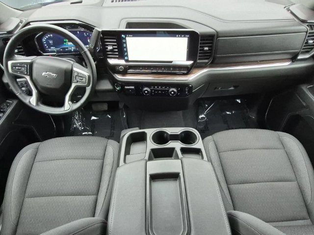 Certified 2024 Chevrolet Silverado 1500 RST AWD/4WD image 20