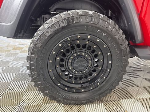 Used 2020 Jeep Gladiator Sport w/ Quick Order Package 24S image 32