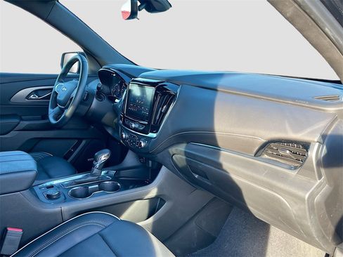 Used 2023 Chevrolet Traverse Premier w/ Redline Edition image 32
