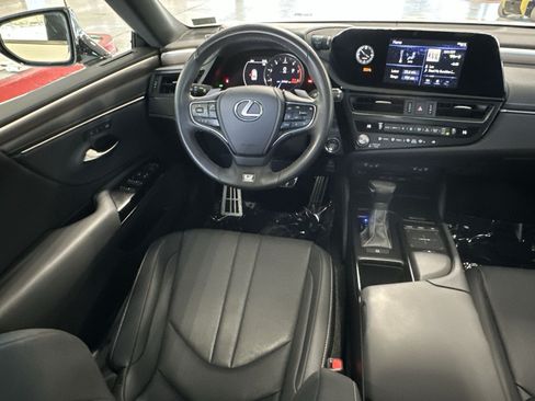Used 2022 Lexus ES 350 F Sport w/ Accessory Package FWD image 16