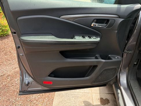 Used 2020 Honda Ridgeline RTL image 22