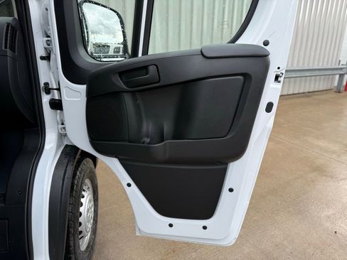 New 2026 RAM ProMaster 3500 w/ Convenience Group FWD image 12