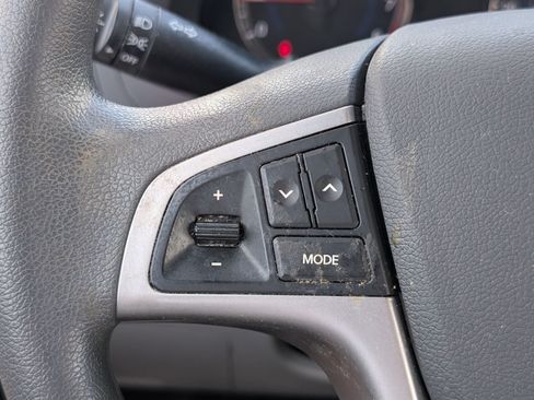 Used 2016 Hyundai Accent SE w/ Option Group 02 FWD image 18
