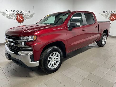 Used 2020 Chevrolet Silverado 1500 LT w/ Convenience Package AWD/4WD image 3