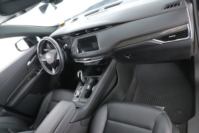 Used 2022 Cadillac XT4 Sport AWD/4WD image 30