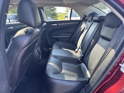 Used 2016 Chrysler 300 C RWD image 26