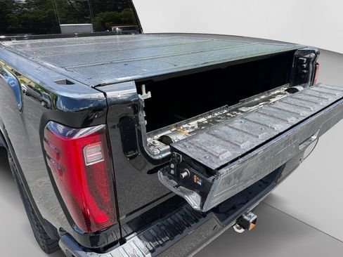 Used 2024 GMC Sierra 2500 Denali w/ Denali Reserve Package AWD/4WD image 19