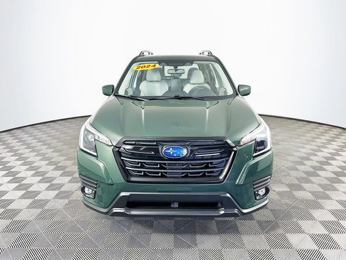 Used 2024 Subaru Forester Premium AWD/4WD image 4