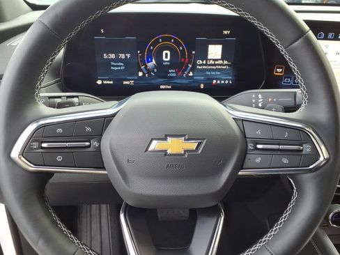 Used 2026 Chevrolet Traverse LT AWD/4WD image 31